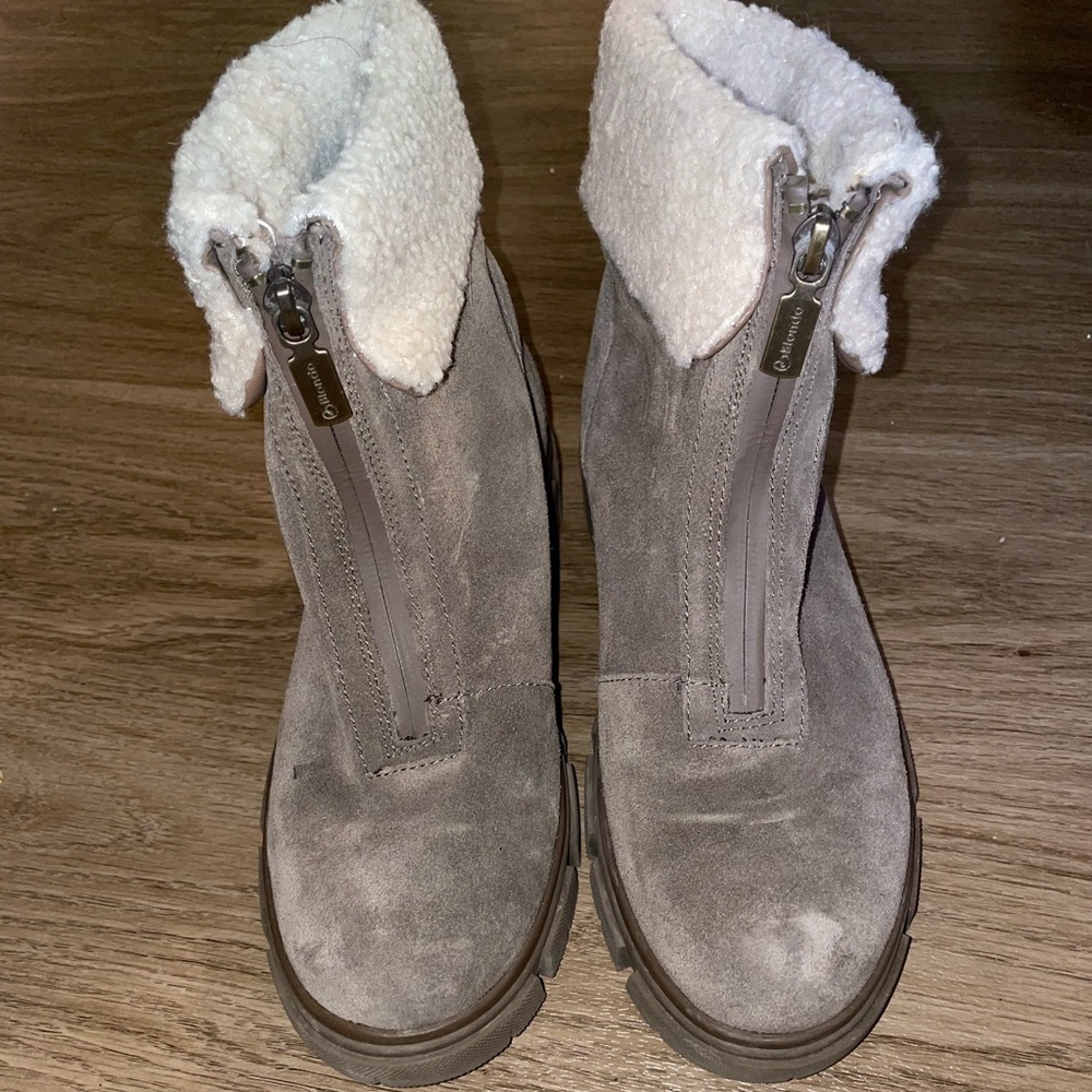 Blondo Gray Suede Boots with White Shearling size 7